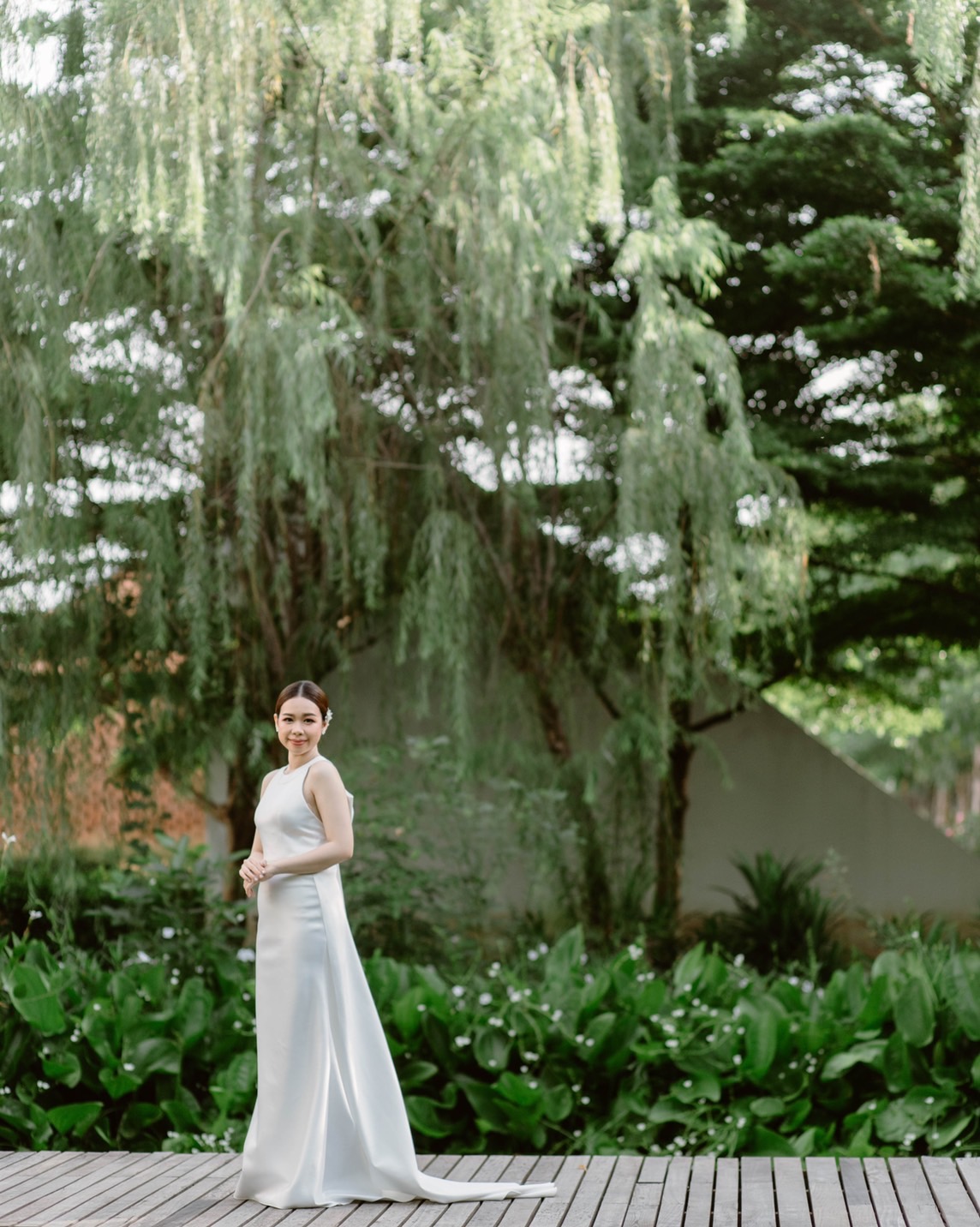 มุมถ่ายภาพเจ้าสาวในสวน